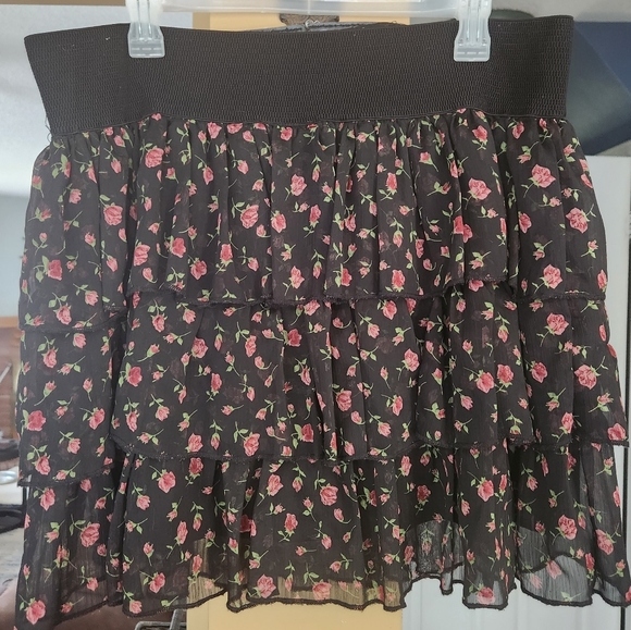 Deb Belted Ruffled Floral Mini Skirt - Picture 3 of 3